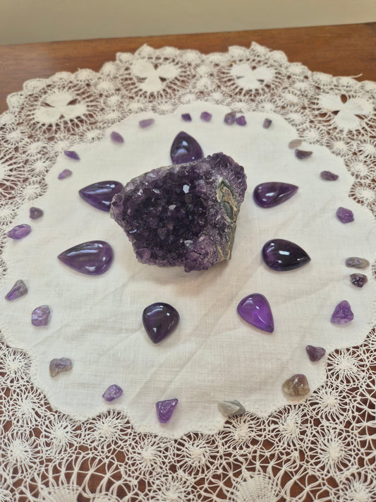 Crystals That Complement July’s Crystal Amethyst